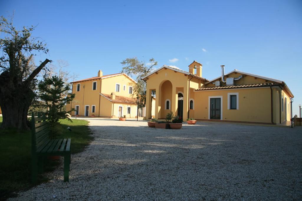 Agriturismo Toscanella Montebello ภายนอก รูปภาพ